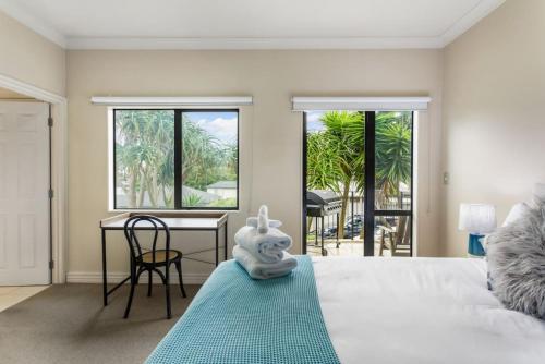 Upper Floor 2BR Unit near Eastern Auckland Beaches, Auckland (foto 7)