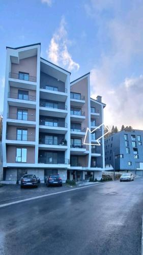 Grey Igloo Apartment Grey Igloo Apartment