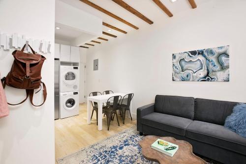 24-6 Gramercy area Newly reno Studio W D in unit, New York (Foto 9)