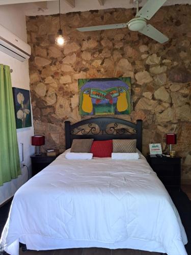 Mini casa en el mirador San Bernardino. Guarania