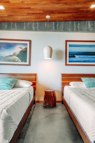 Puro Surf Hotel