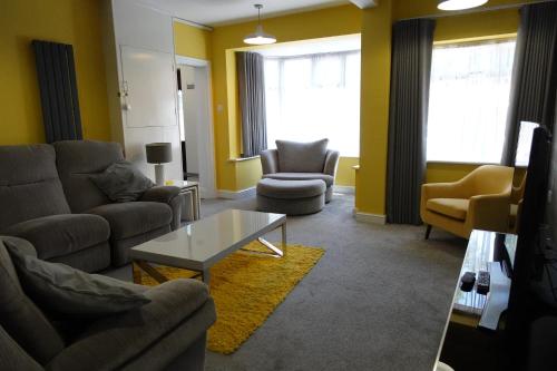 Huge 9 Bed Property Sleeps 17, Near NEC, City Centre, HS2, Birmingham (fotografie 4)