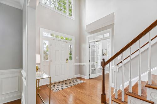Bright Clayton Home with Screened Deck! in Clayton (NC)