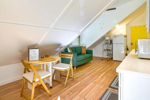 Winter Haven Apt 1 Mi to Polk State College! in Winter Haven, USA