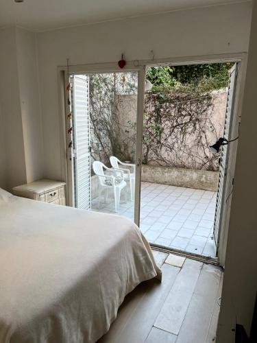 Apartamento en Almagro con patio propio