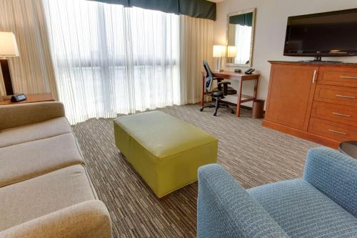 Spacious King Suite