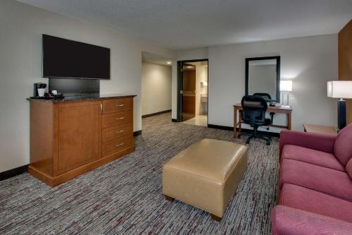 Drury Inn & Suites Evansville East