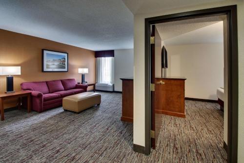 Drury Inn & Suites Evansville East