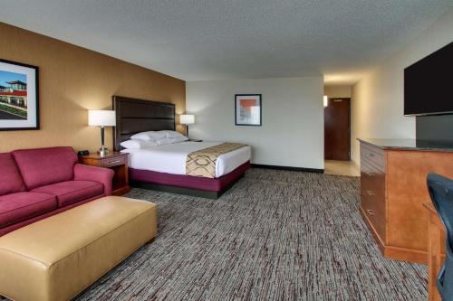 Drury Inn & Suites Evansville East