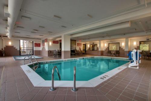 Drury Inn & Suites Evansville East