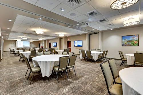 Drury Plaza Hotel St. Paul Downtown - image 14