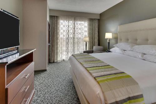 Drury Inn & Suites Columbus Polaris - image 10