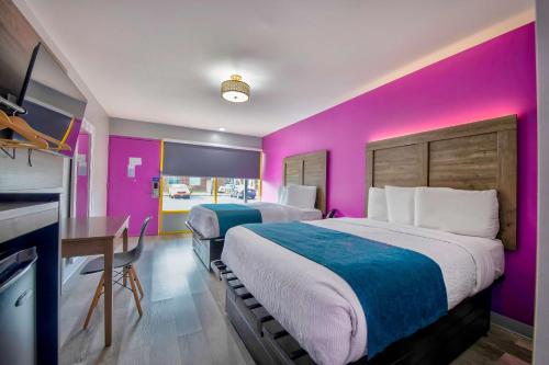 2 double beds