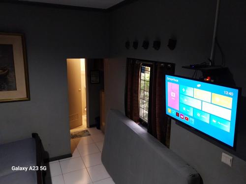CIDERES HOLIDAY HOME in Majalengka