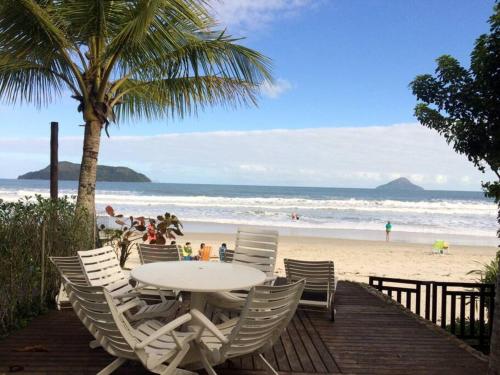 Mansão de luxo pé na areia