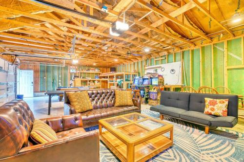 Antler Ridge: 3BDR w Hot Tub & Game Room