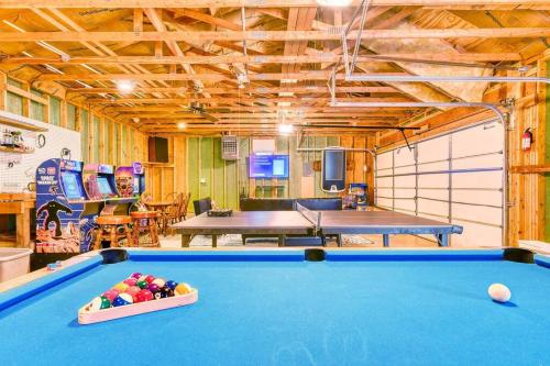 Antler Ridge: 3BDR w Hot Tub & Game Room