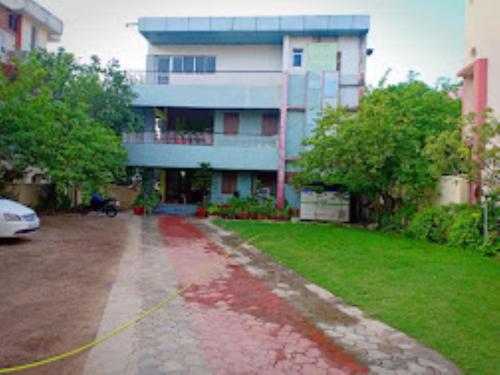 Executive Holiday (guest house),Patna