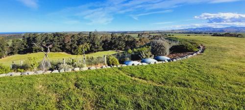 Hill Top Retreat in Lower Dashwood