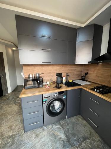 Designed Apartment with French Balcony SELF CHECK IN, Ereván (foto 8)