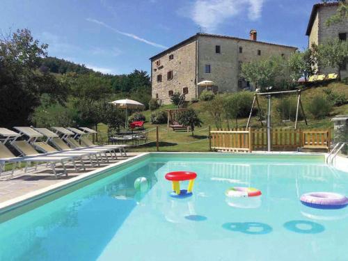 Spacious Farmhouse in Apecchio with Pool