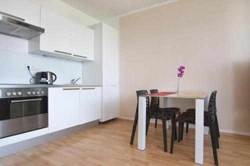 After Six Apartment, Bratislava (foto 3)