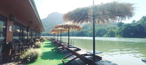 Ou river house in Nong Khiaw