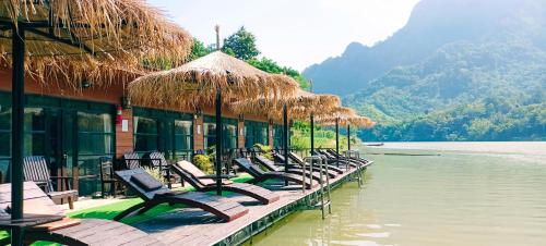 Ou river house in Nong Khiaw