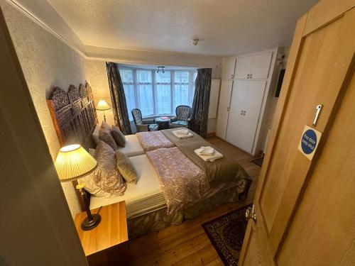 Cambridge Bed & Breakfast - image 11