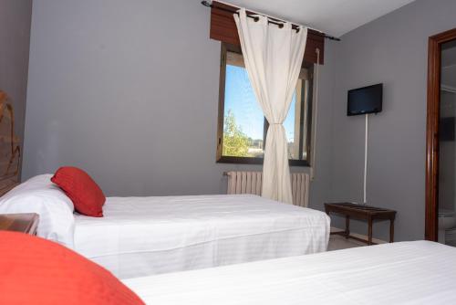 Photo - Hostal Venta de Valcorba