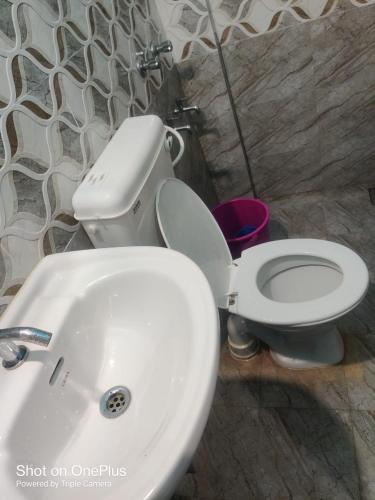 Augustin Guest House