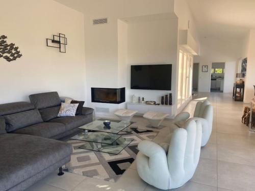 Lounge/area TV in comune, Magnifique villa familiale avec piscine in Nizza