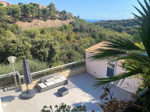 Dintorni, Magnifique villa familiale avec piscine in Nizza