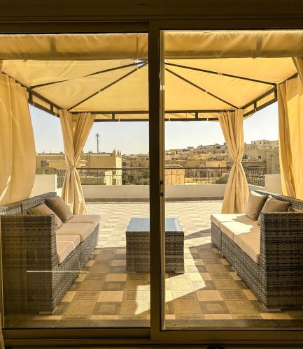 2BD Apartment in a rooftop with a private terrace