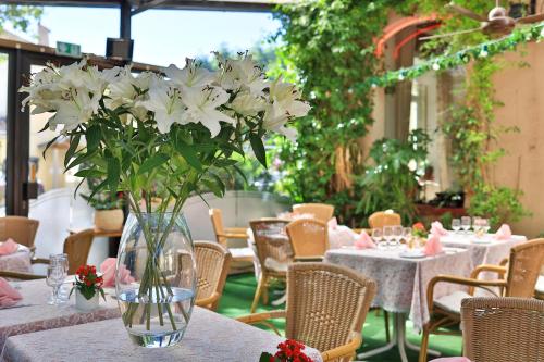 Logis Le Relais Imperial - Hôtel - Saint-Vallier-de-Thiey