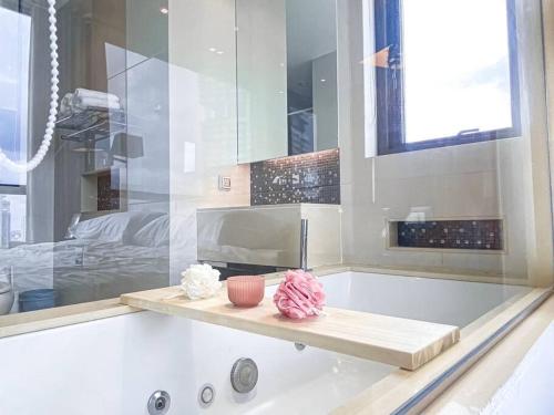 Grand Modern 2BR - Ultra Fast WiFi - Phrom Phong, Bangkok (foto 4)