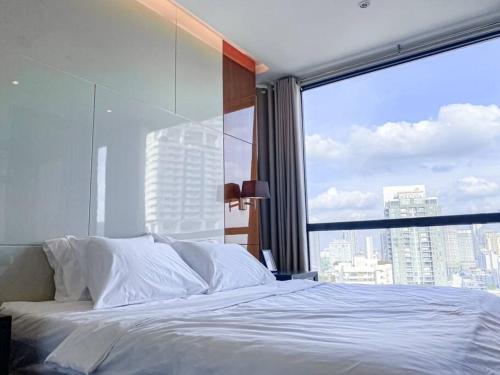 Grand Modern 2BR - Ultra Fast WiFi - Phrom Phong, Bangkok (foto 3)