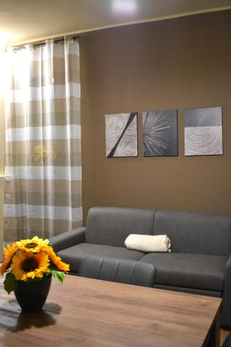 Casa Vacanze Oikia - Room Girasole, Naples (photo 8)