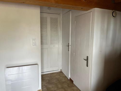 Duplex lumineux sur gde TERRASSE, BALNEO double, parking privé