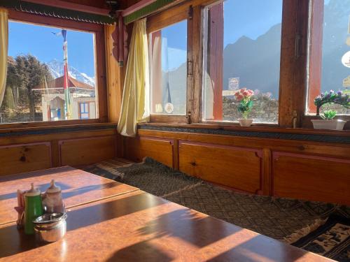 Restaurant, Sherpa Panorama Hotels in Everest Region (Nepal)