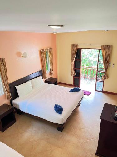 room detail thumbnail 0