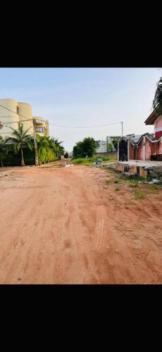 Maison meublée à Calavi à 2mn du supermarché EREVAN