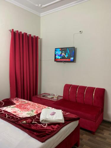 Eden Plus Executive Hotel - image 11