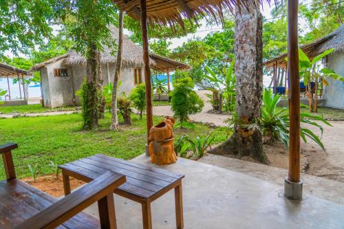The Tropical Beach Resort photo 4