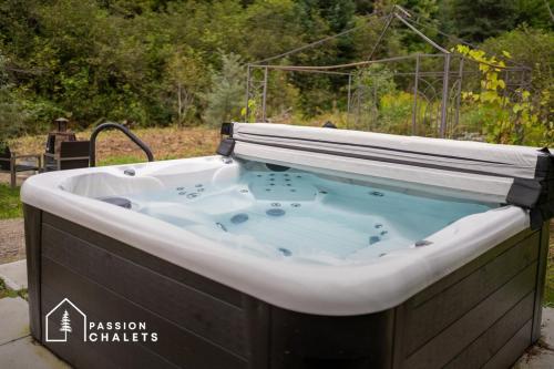 La Lumineuse des yourtes du petit ruisseau in Saint-Paulin