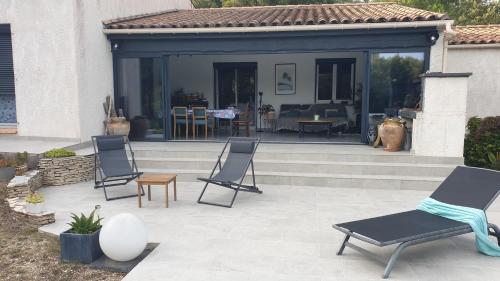 Seadmed, Chambre d'hôte à La maison du petit bois 4 étoiles (Chambre d'hote a La maison du petit bois 4 etoiles) in Ventenac-Cabardes