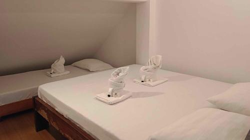 Mera's Garden Mera's Garden