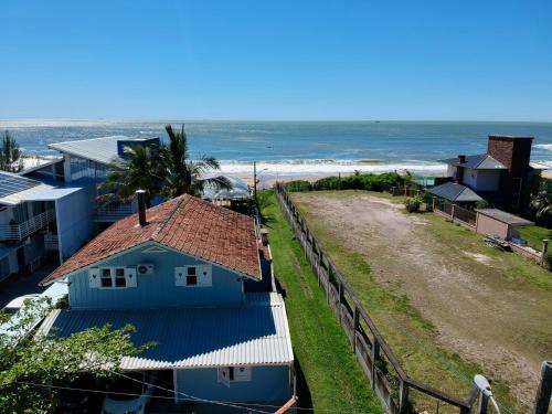 Linda Casa, Penha, Praia Vermelha