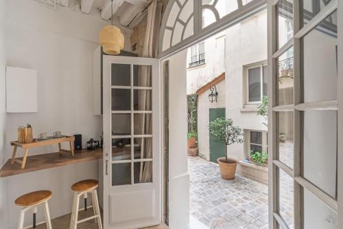 Luxe - dream Location - for 2 pp - Tap to explore photos
