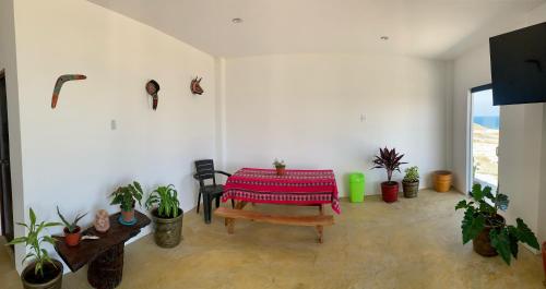 Tayta Surf House in Lobitos